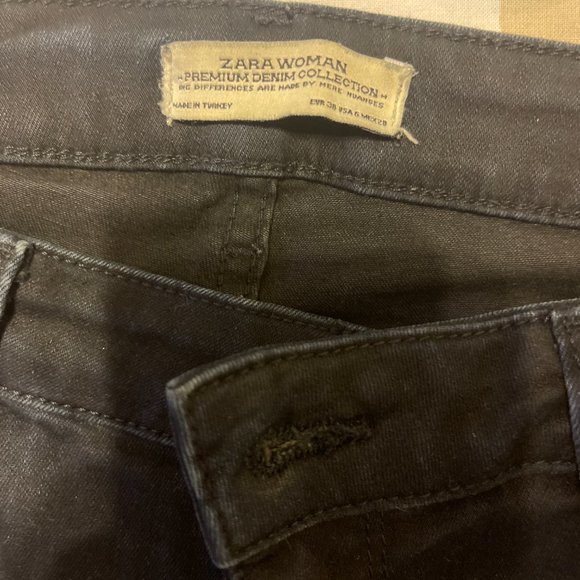 Ripped low rise jeans - Picture 4 of 5